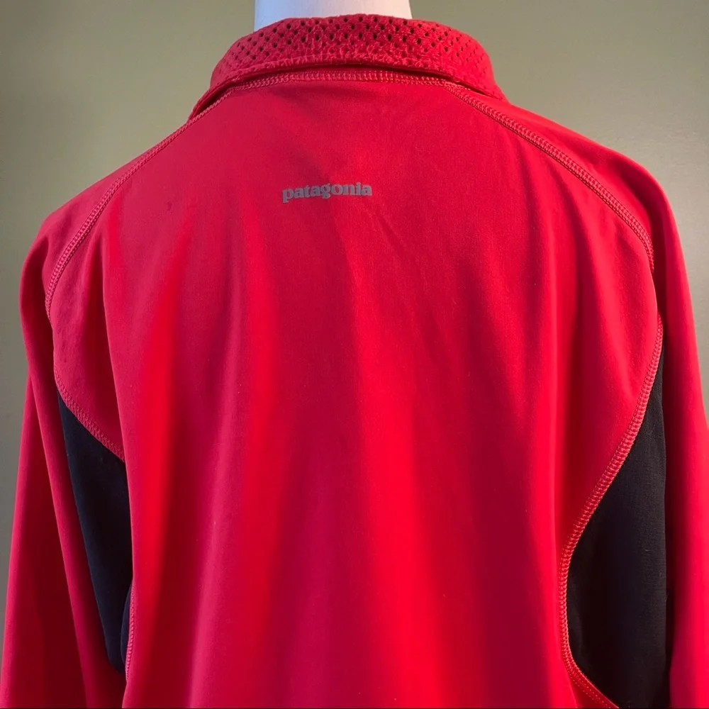 Patagonia Men’s Red Wind Shield Zip Front Jacket - Size Medium